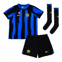 Otroški Nogometni dresi Inter Milan Benjamin Pavard #28 Domači 2023-24 Kratek Rokav (+ Kratke hlače)